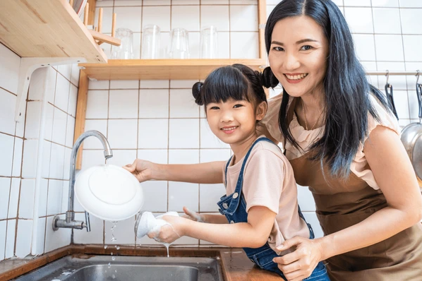 Nước rửa chén thiên nhiên bảo vệ sức khoẻ của con